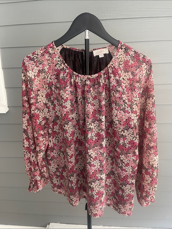 LOFT Tops - LOFT Pink/Black/Cream Floral Peasant Blouse Size M